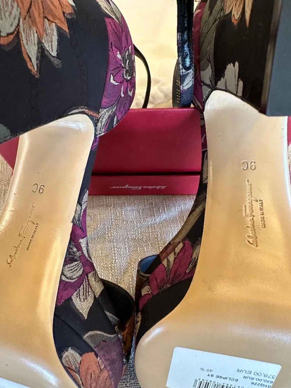 NWT Salvatore Ferragamo Floral Platform Sandal Size 9W - Picture 5 of 5